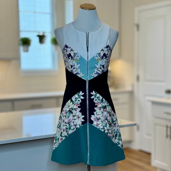 BCBGMaxAzria | Alaina Colorblock Sleeveless Dress - Picture 2 of 6